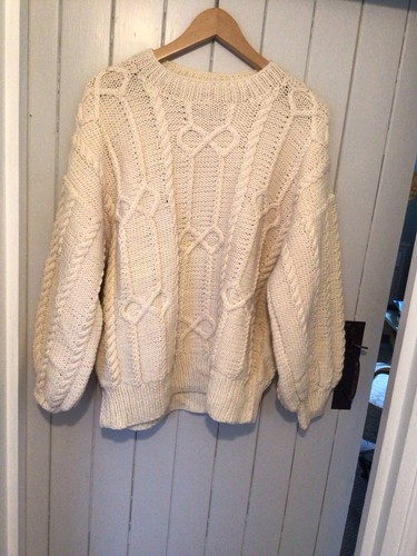 Vintage hand knitted aran - ,