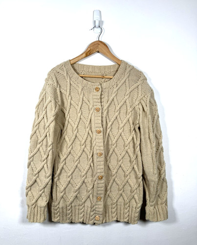 Hand knitted cable knit - hand,