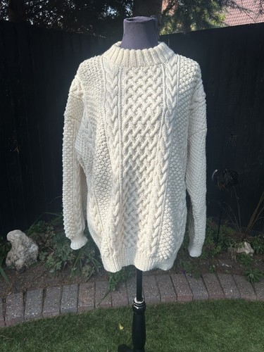 Hand knitted aran cream wool - aran,