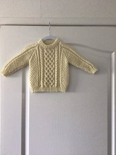 Hand knitted unisex - hand, child’s